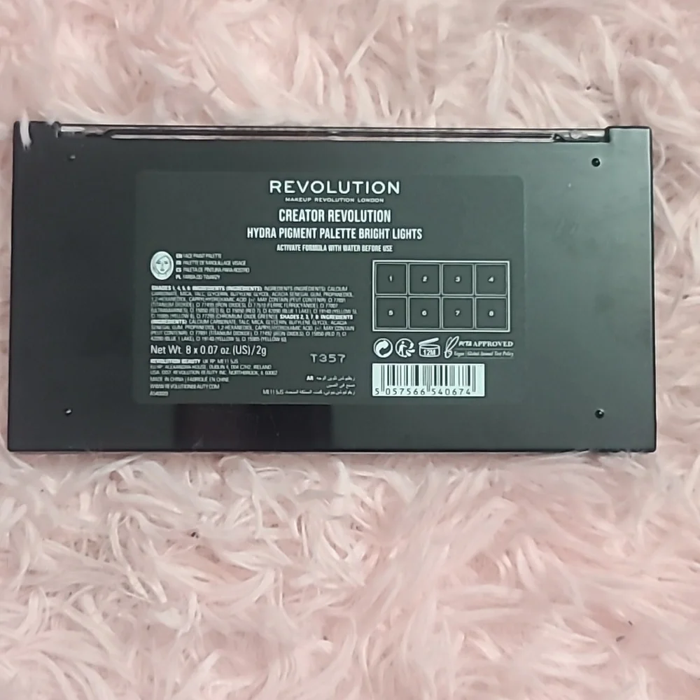 Makeup Revolution Creator Revolution Pigment Palette
